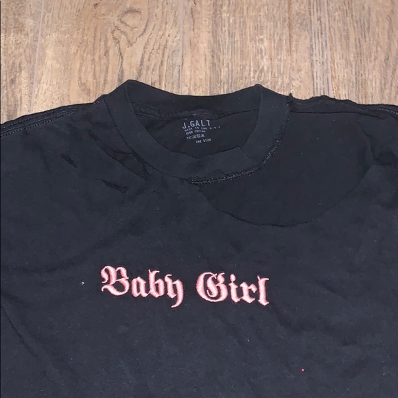 Brandy Melville Graphic T-Shirt - Picture 2 of 2